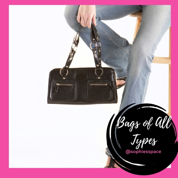 HANDBAGS AND PURSES SECTION - Picture 5 of 6